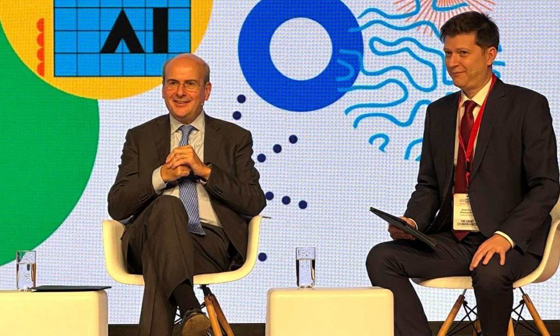 Χατζηδάκης: Με χρήση τεχνητής νοημοσύνης η μείωση της γραφειοκρατίας στο Δημόσιο
