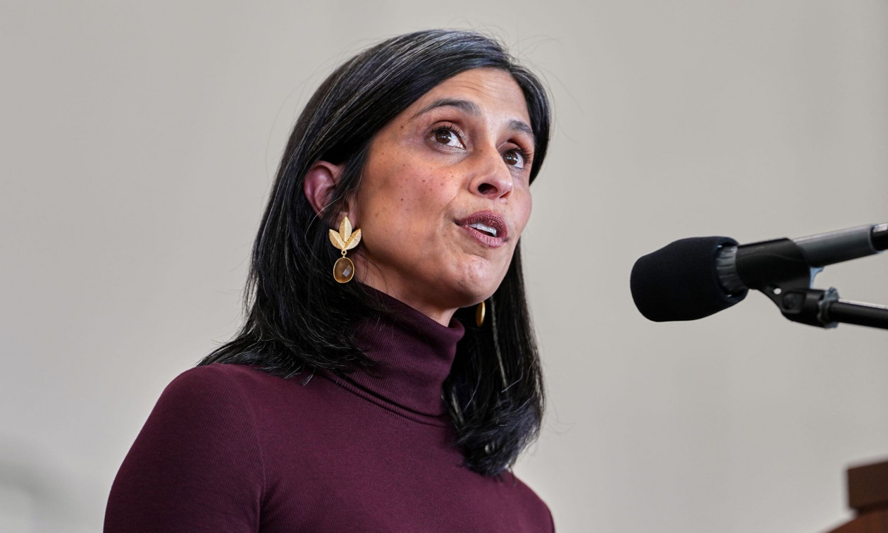 Τι απαντά η σύζυγος του JD Vance, Ούσα, στις φήμες για διαζύγιο, μετά την εμφάνισή της χωρίς βέρα