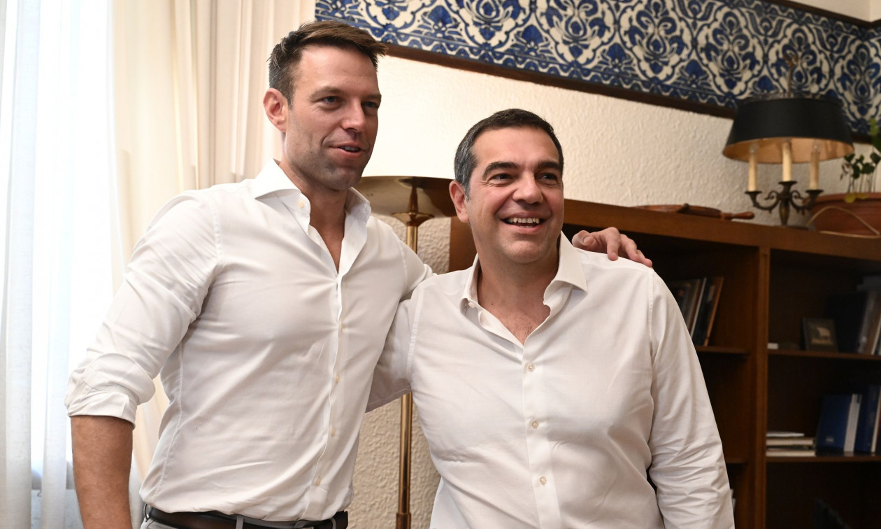 Κασσελάκης: «Κρεσέντο ομοφοβικού κουτσομπολιού» το βιβλίο Τσίπρα