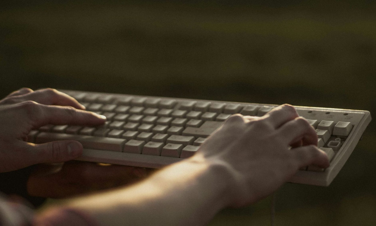 Ταυτοποιήθηκε 79χρονος για το αδίκημα της απειλής διάπραξης εγκλημάτων σε βάρος πολιτικού προσώπου