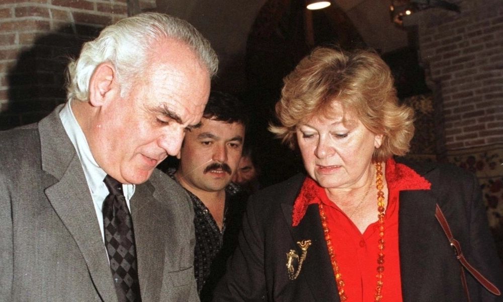 Πέθανε σε ηλικία 87 ετών η Γκούντρουν Μολντενάουερ, πρώτη σύζυγος του Άκη Τσοχατζόπουλου