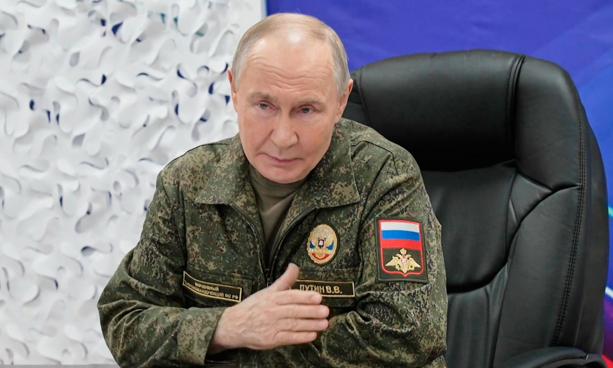 Ρωσία: Διάταγμα για τον «εκρωσισμό» των κατεχόμενων περιοχών της Ουκρανίας υπέγραψε ο Πούτιν