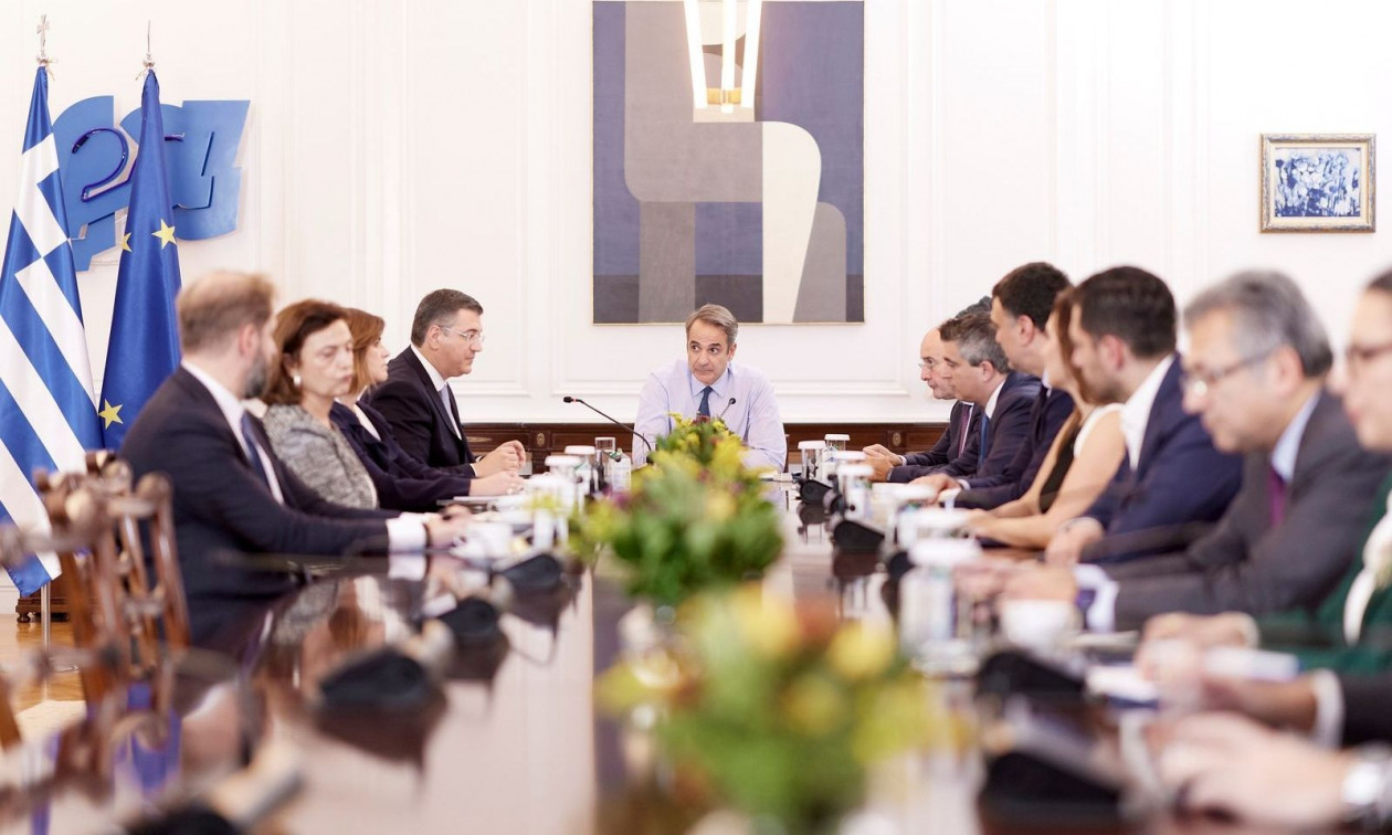 Ο Μητσοτάκης συναντήθηκε στο Μαξίμου με τον Τζιτζικώστα – Τι συζήτησαν και τι δήλωσαν