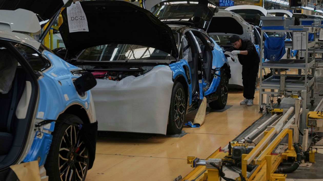 Ούτε drone, ούτε smartphone – Το απόλυτο όργανο κατασκοπείας είναι το ηλεκτρικό αυτοκίνητο