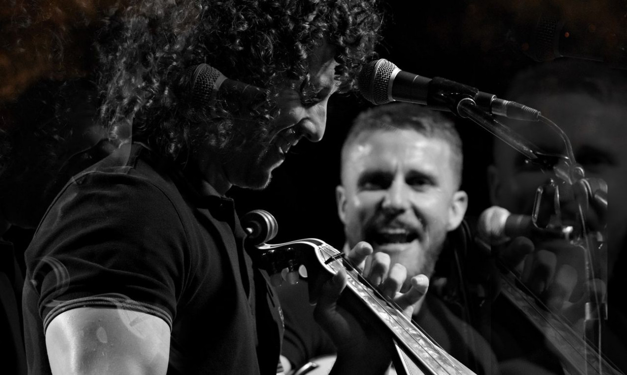 Νίκος & Αντώνης Ξυλούρης  Σταυρός του Νότου Κεντρική Σκηνή  Δευτέρες 8, 15, 22 & 29 Δεκεμβρίου