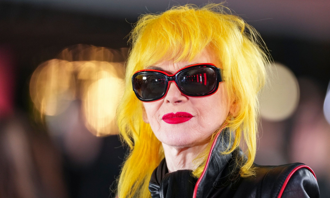 Πέθανε η σχεδιάστρια μόδας Pam Hogg – Έντυνε την Κέιτ Μος και την Μπιογιονσέ