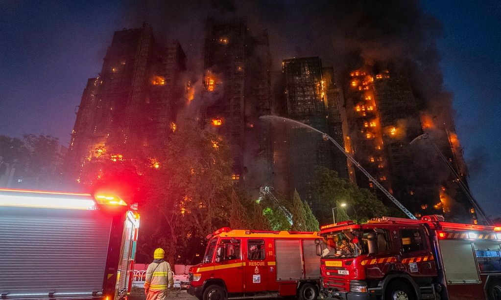 Χονγκ Κονγκ: Ο αριθμός των νεκρών από τη φωτιά σε ουρανοξύστη ανέρχεται σε 36 – 279 άτομα αγνοούνται