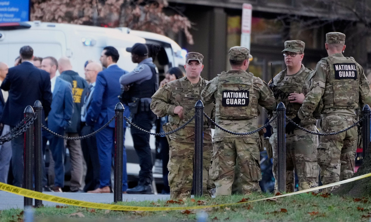 Λευκός Οίκος: Αντικρουόμενες πληροφορίες για την κατάσταση των δύο ανδρών της Εθνοφρουράς