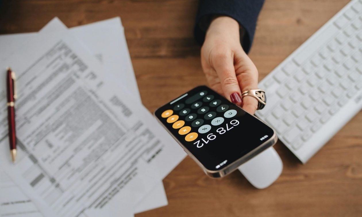 Παράταση για πληρωμή οφειλών στην εφορία έως τη Δευτέρα