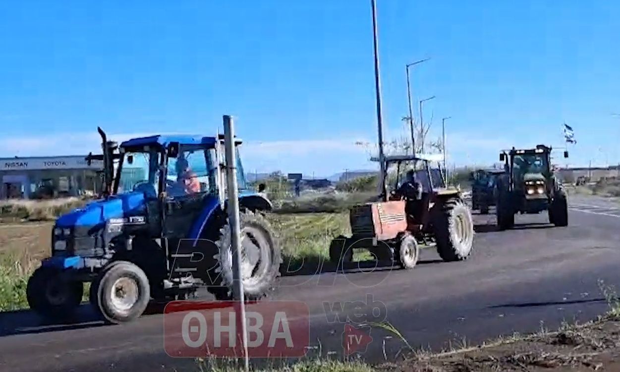 Κλιμακώνουν τις κινητοποιήσεις οι αγρότες στη Βοιωτία: Μπλόκο στον κόμβο Αϊ-Γιάννη – Βίντεο