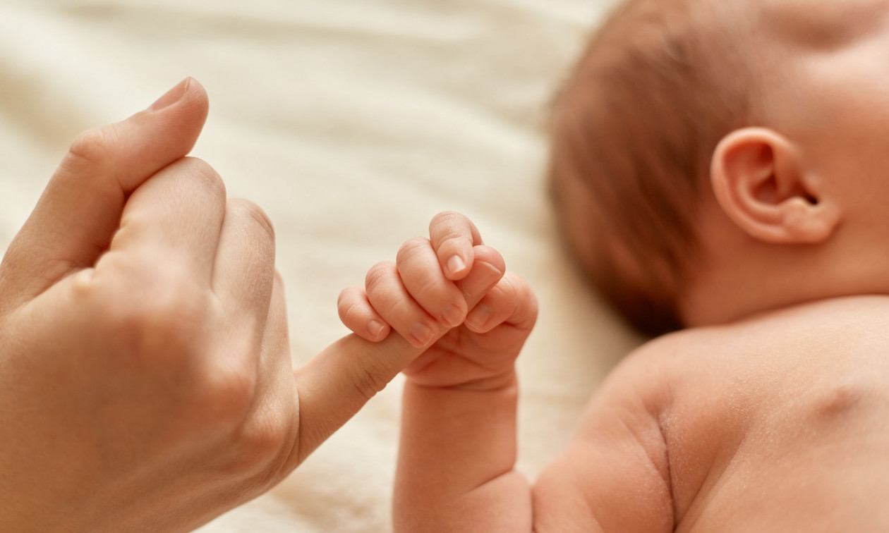 ΔΥΠΑ: Διευκρινίσεις σχετικά με τη χορήγηση της Ειδικής Παροχής Προστασίας Μητρότητας