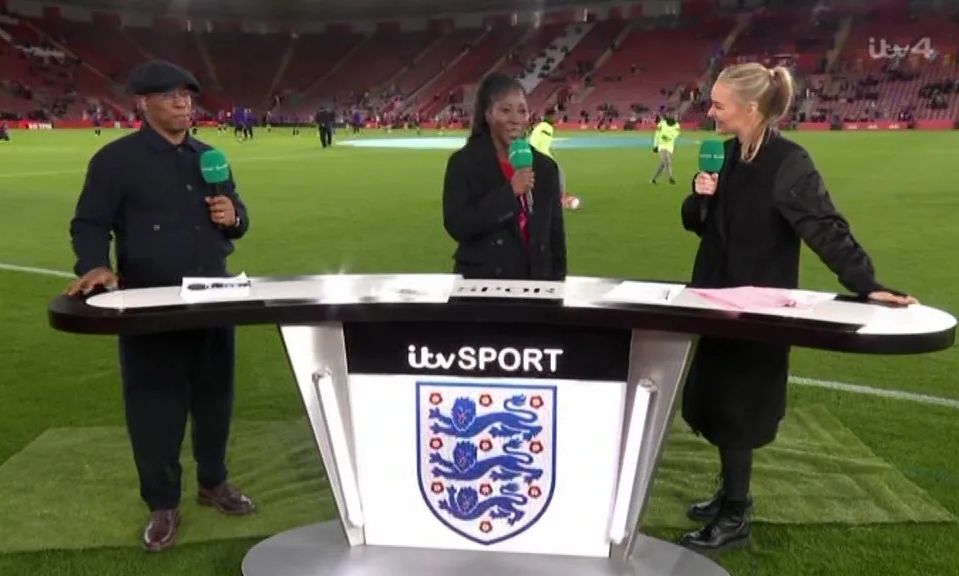 Βρετανία: Δημοσιογράφος λιποθύμησε live ενώ κάλυπτε ποδοσφαιρικό αγώνα