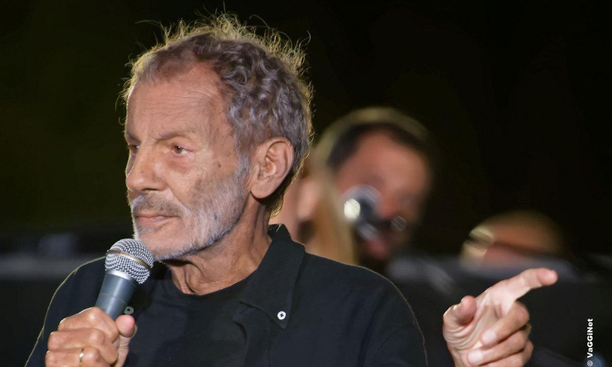 Σταύρος Ξαρχάκος υπέρ του Γιώργου Χατζιδάκι: «Αγνόησαν παραδειγματικά τη βούληση του Μάνου»