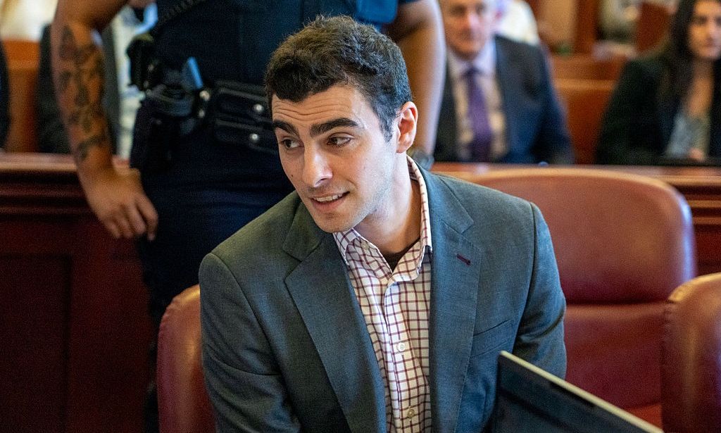 Υπόθεση Μαντζιόνε: Προβλήθηκε στο δικαστήριο το βίντεο της σύλληψής του – Τι αποκαλύπτει