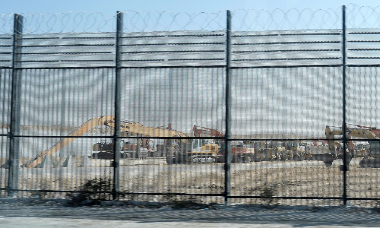 Η Αίγυπτος διαψεύδει τους ισχυρισμούς του Ισραήλ για το άνοιγμα του περάσματος της Ράφα