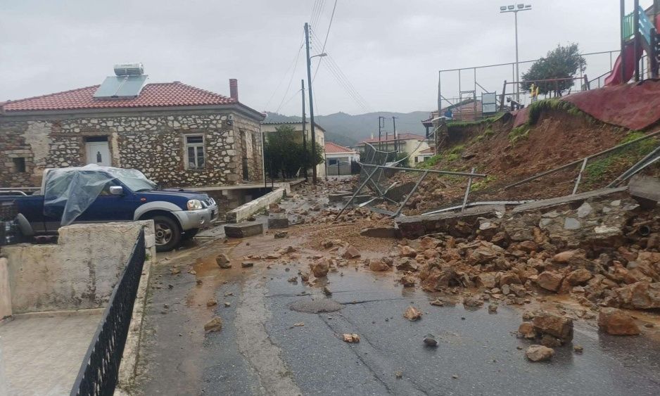 Κακοκαιρία Byron – Λακωνία – Εγκλωβίστηκαν κάτοικοι, έκλεισαν δρόμοι και αποκλείστηκαν χωριά
