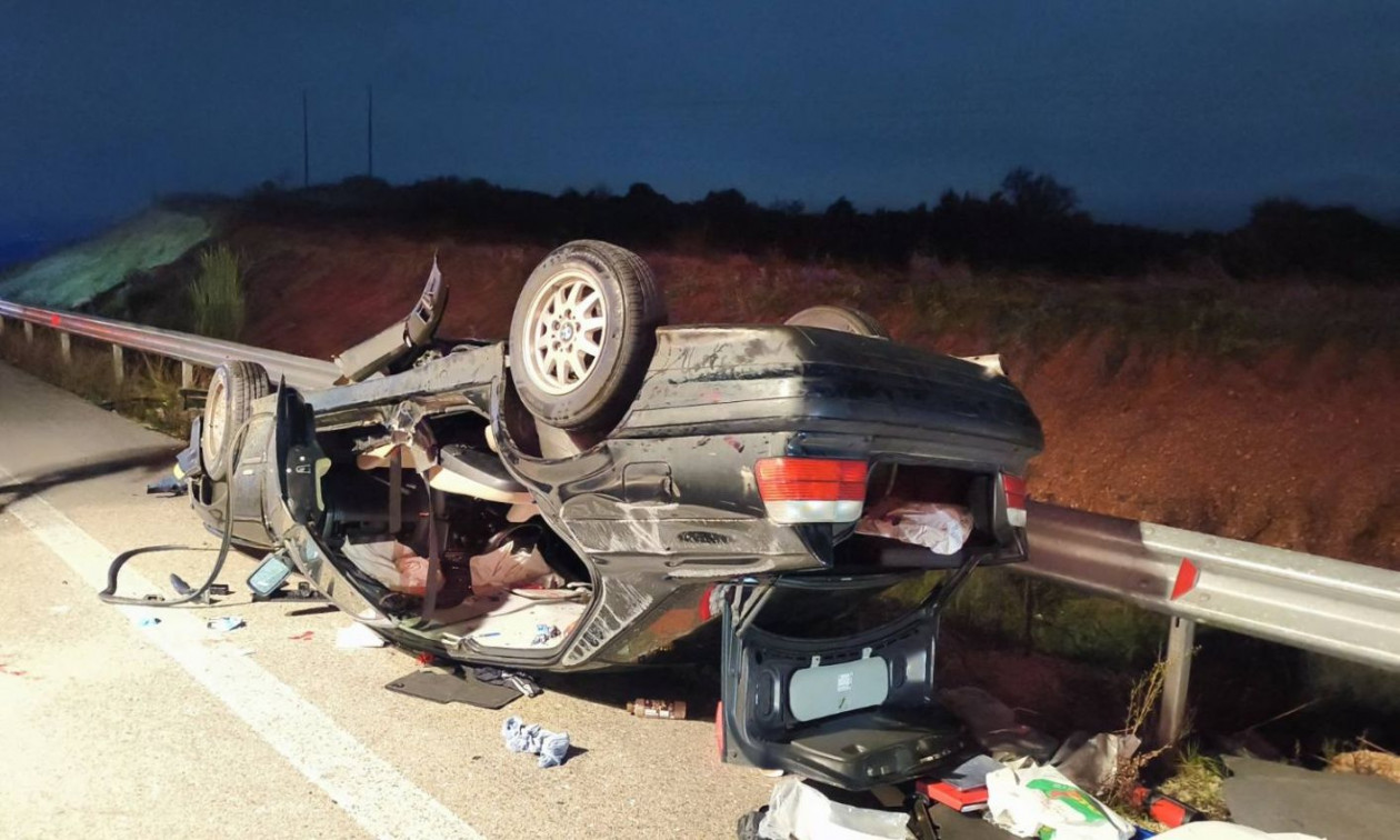 Τροχαίο με εγκλωβισμό στη Βόνιτσα: Δύο τραυματίες στο νοσοκομείο