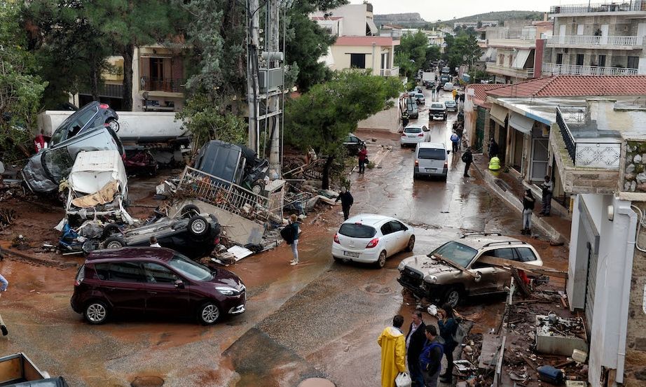 Κακοκαιρία Byron: Πλημμυρικά φαινόμενα σε Μέγαρα, Μάνδρα και Νέα Πέραμο