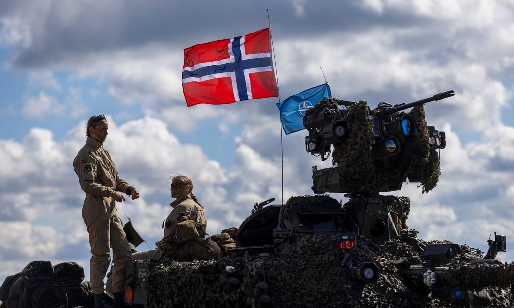 Επανεξοπλίζεται η Νορβηγία: Αγορά δύο υποβρυχίων και πυραύλων μεγάλου βεληνεκούς