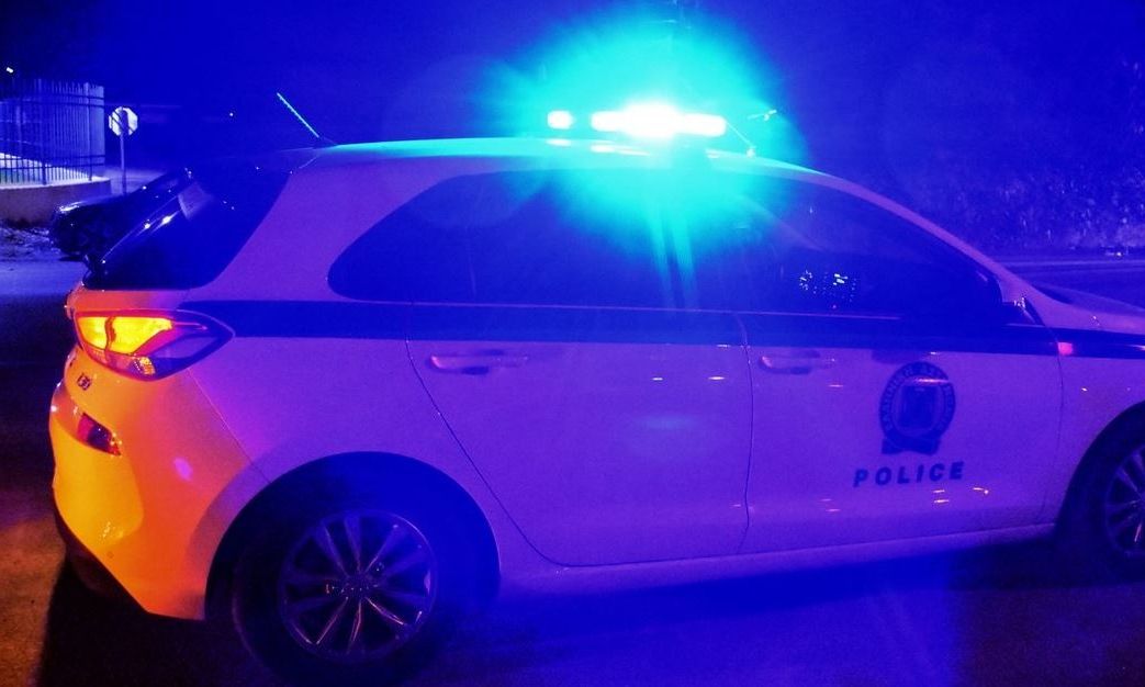 Άνω Λιόσια: 16χρονος Ρομά εγκατέλειψε τη 2 ετών ανιψιά του στο αμάξι για να ξεφύγει από αστυνομικούς