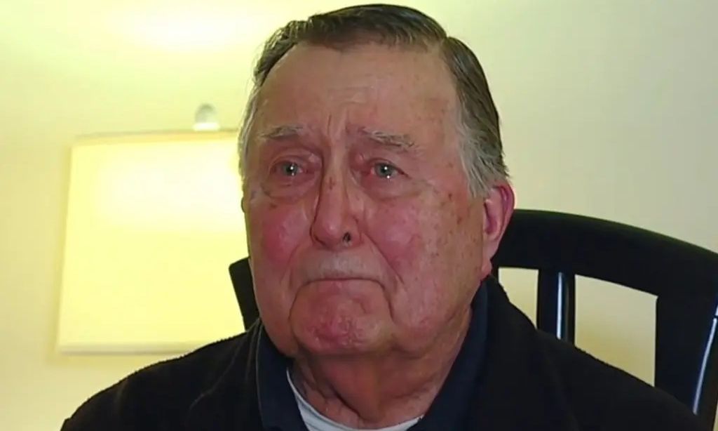 ΗΠΑ: Influencer συγκέντρωσε 1 εκατ. δολάρια για να βοηθήσει 88χρονο βετεράνο να βγει στη σύνταξη