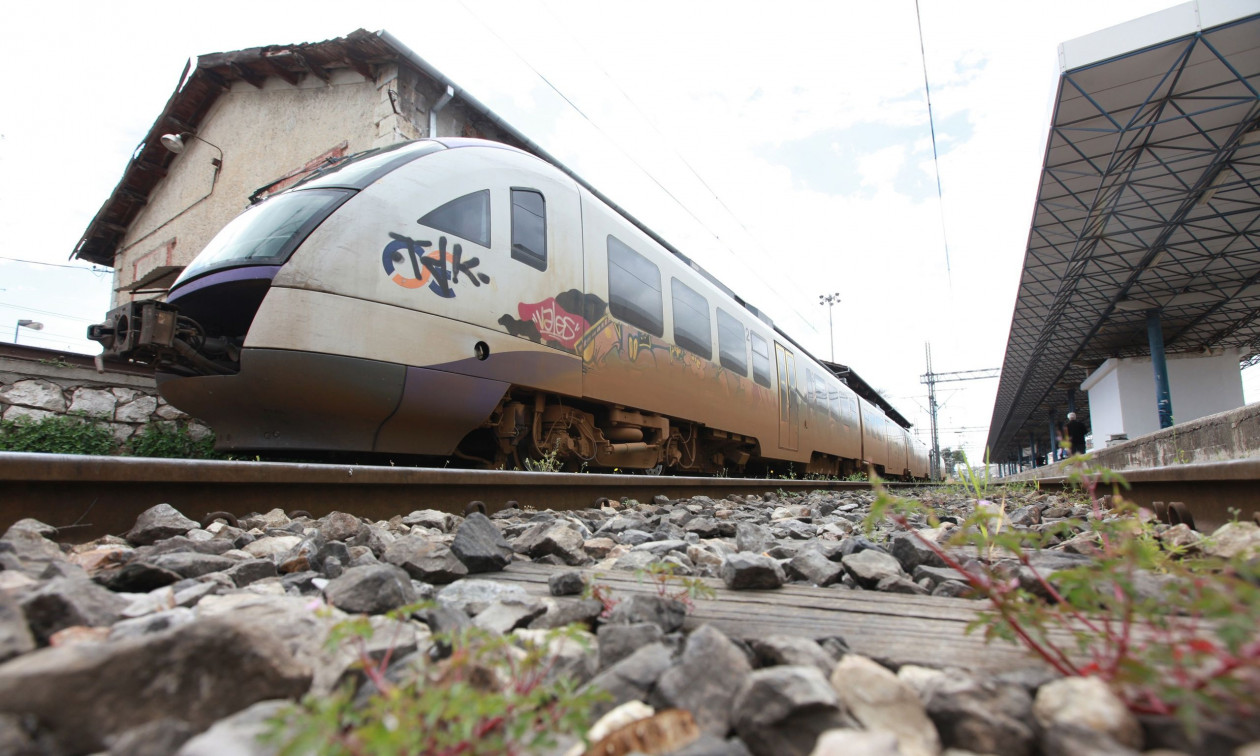 Hellenic Train: Διακοπή δρομολογίων στο τμήμα Λάρισα – Λειανοκλάδι λόγω της υπερχείλισης του Ενιπέα