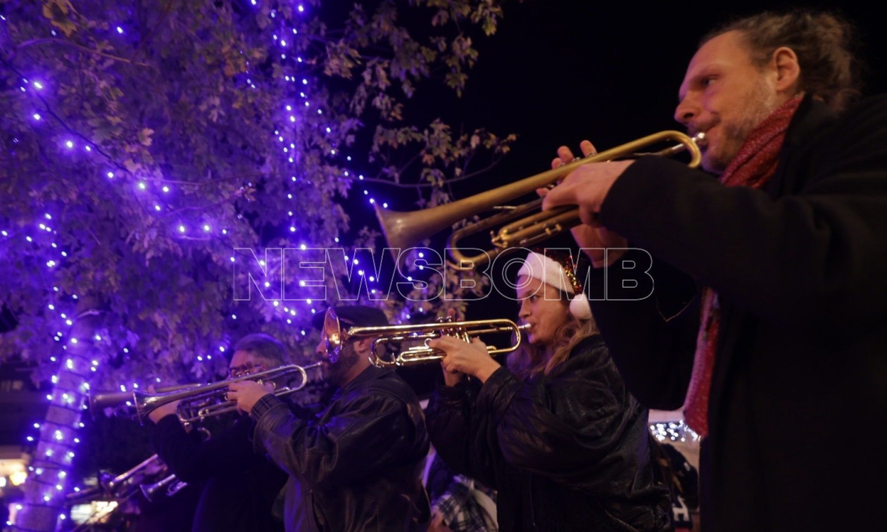 Δήμος Βάρης Βούλας Βουλιαγμένης: Αυτή την ώρα η τελετή φωταγώγησης του χριστουγεννιάτικου δέντρου