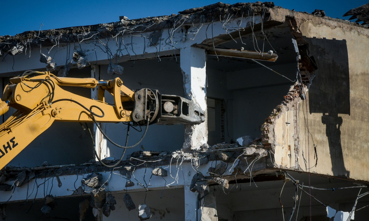 Εργατικό δυστύχημα στο Ελληνικό: Νεκρός εργάτης που έπεσε από τον δεύτερο όροφο οικοδομής