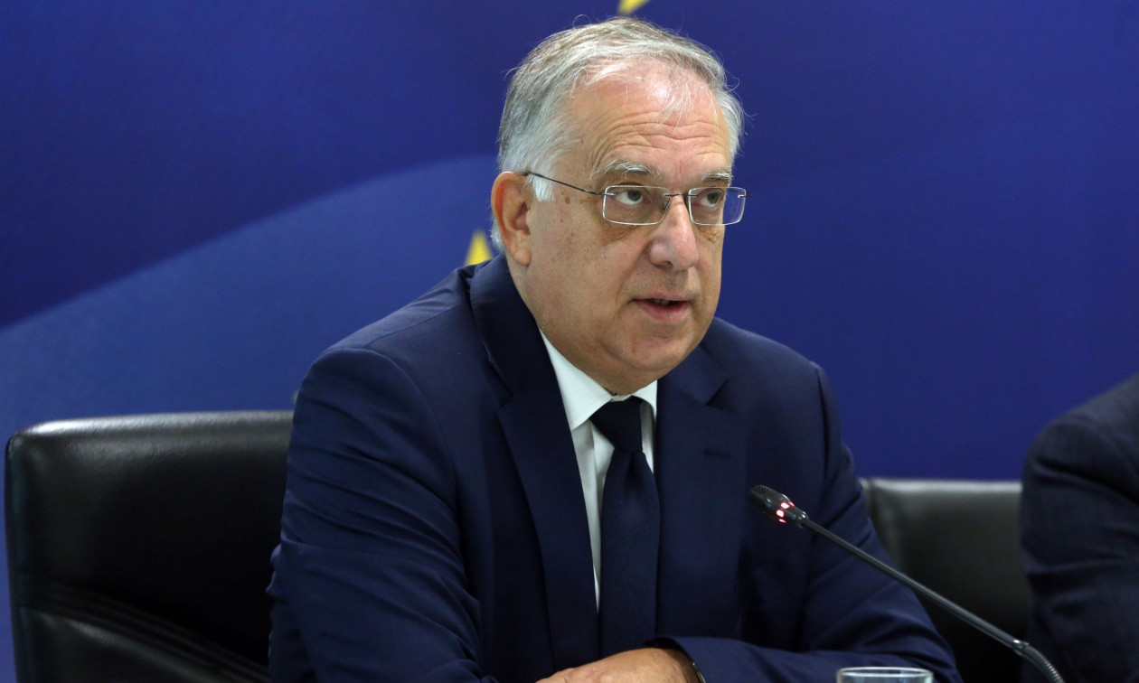 Επίσκεψη Θεοδωρικάκου στη νέα βιβλιοθήκη του ΑΠΘ: «Συγχαρητήρια σε όλους τους συντελεστές»