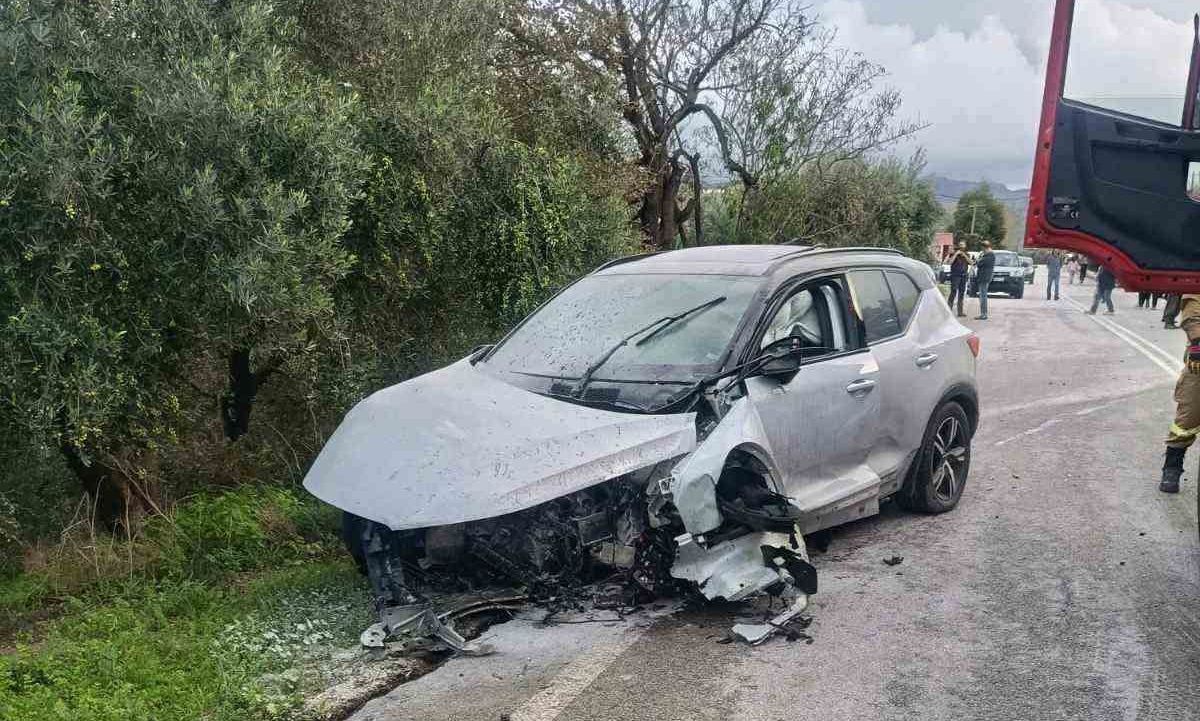 Χανιά: Σοβαρό τροχαίο στην Κίσσαμο – Αυτοκίνητο τυλίχθηκε στις φλόγες μετά από σύγκρουση