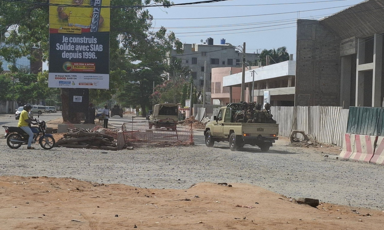 Απόπειρα πραξικοπήματος στο Μπενίν: H Γαλλία καλεί τους πολίτες της να παραμείνουν σε ασφαλές μέρος