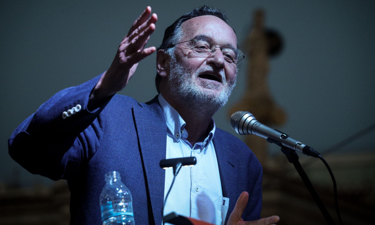 Λαφαζάνης για ΣΥΡΙΖΑ: Τελούν υπό πανικό, διαλύονται – Ο Τσίπρας φέρει το βάρος του τρίτου μνημονίου