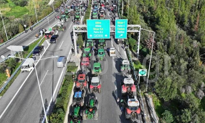 Αγρότες μπήκαν με τρακτέρ στην Πάτρα – Κλειστός ο κόμβος Γλαύκου της μεγάλης περιμετρικής
