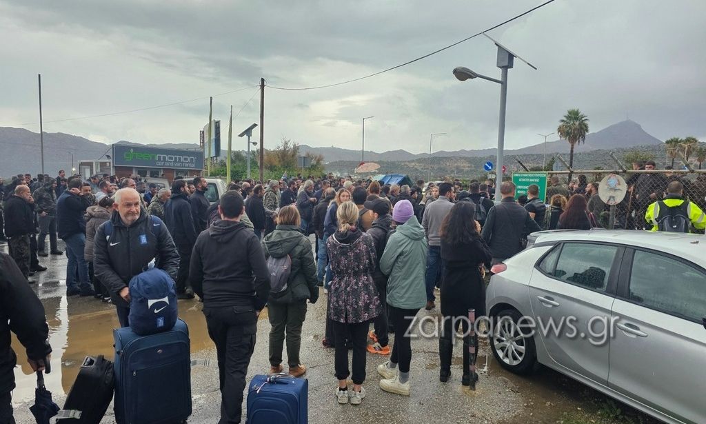 Χανιά: Ανοικτό το αεροδρόμιο από τους κτηνοτρόφους για να μην ταλαιπωρηθούν πολίτες