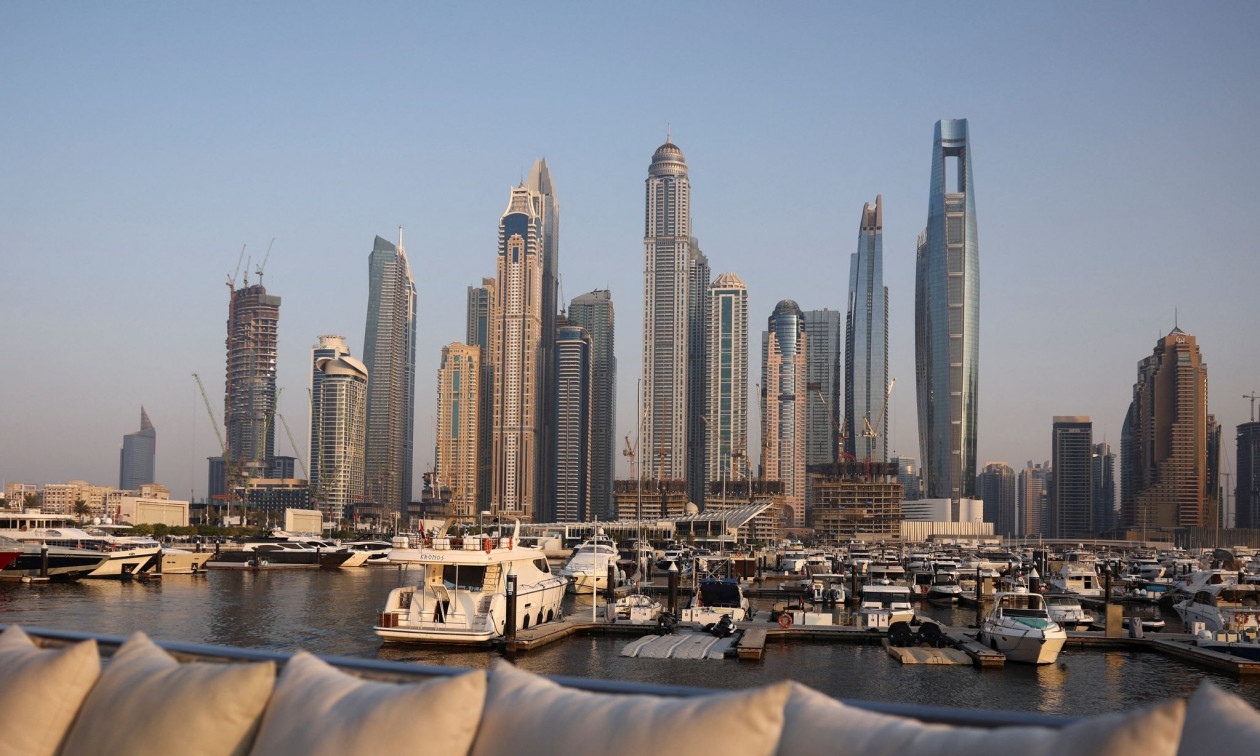 Η εξομολόγηση Ρωσίδας σεξεργάτριας στο Ντουμπάι: «Ένιωσα σαν φτηνό κουρέλι, αλλά τώρα βγάζω πολλά»