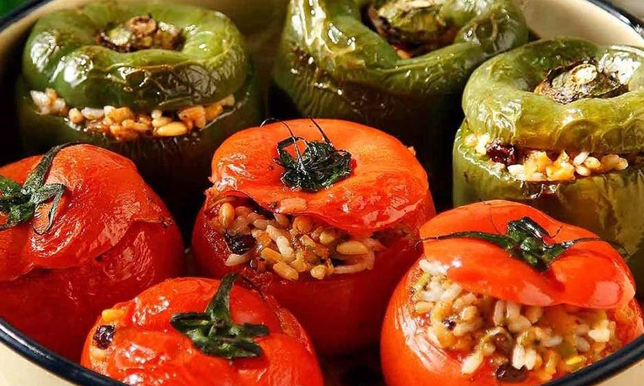 Taste Atlas: Τα γεμιστά στο top 10 με τα καλύτερα φαγητά λαχανικών στον κόσμο για το 2026