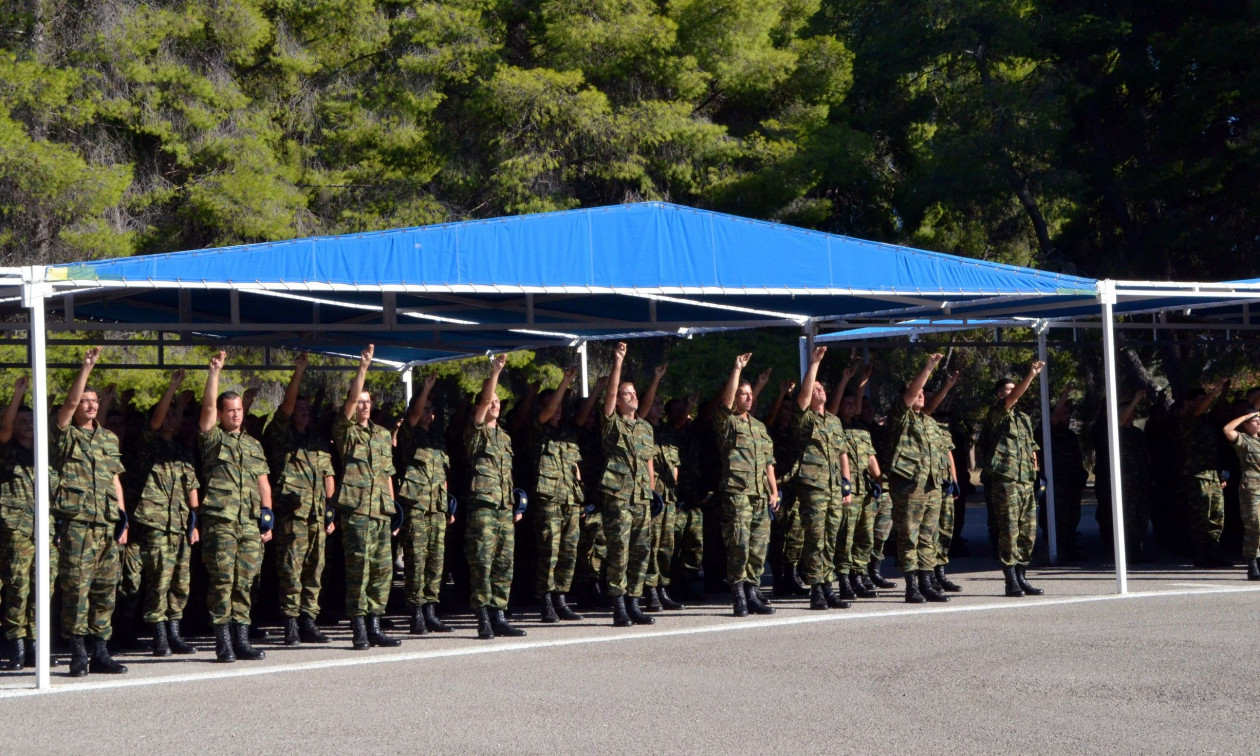 Αναβολή στράτευσης λόγω σπουδών: Αντιδρούν οι φοιτητές στη νέα ρύθμιση για κατάταξη μετά το ν+2