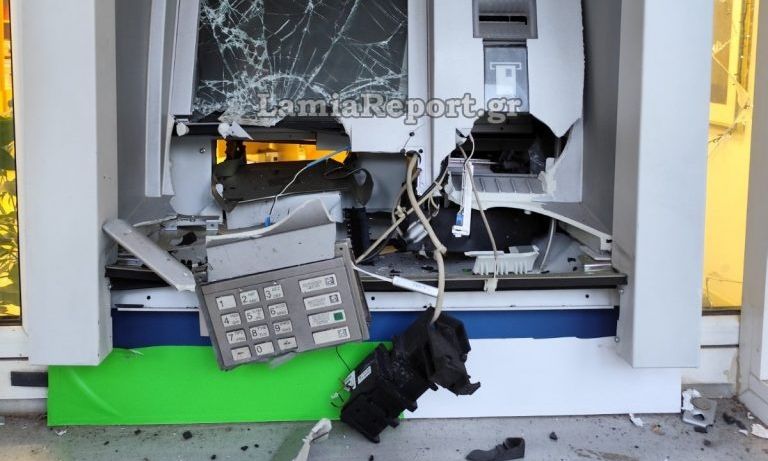 Βοιωτία: Ανατίναξαν ATM και πήραν όλα τα χρήματα – Δείτε φωτογραφίες