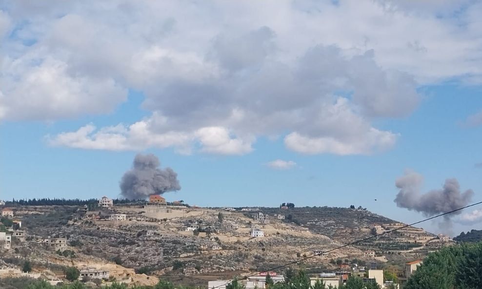 Λίβανος: Αεροπορικά πλήγματα του Ισραήλ κατά στόχων της Χεζμπολάχ – Βίντεο