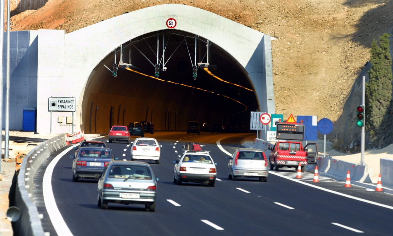 Ολυμπία Οδός: Απαγόρευση διέλευσης οχημάτων μεταφοράς επικίνδυνων φορτίων στην Κακιά Σκάλα