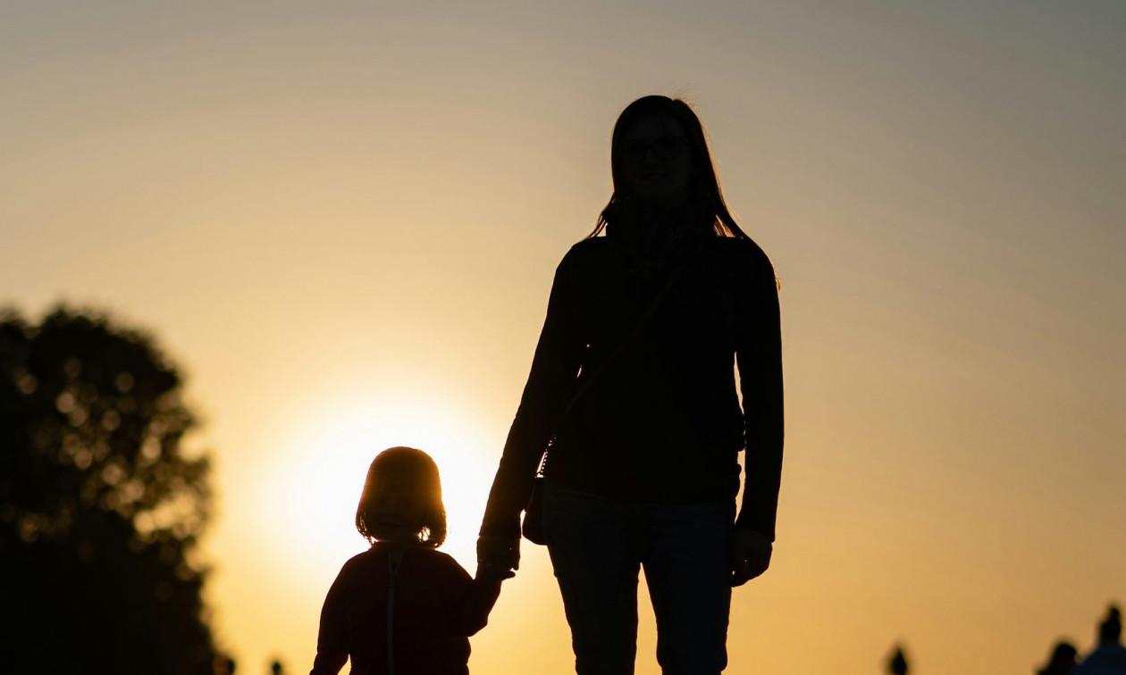 Ο Δήμος Αθηναίων εγκαινιάζει τη «Σχολή Γονέων» για μαθητές Δημοτικού