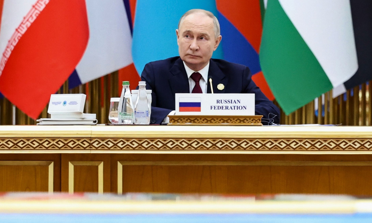 Απρόοπτο σε ομιλία του Βλαντιμίρ Πούτιν λόγω… κλειστού μικροφώνου – «Είστε στο mute»