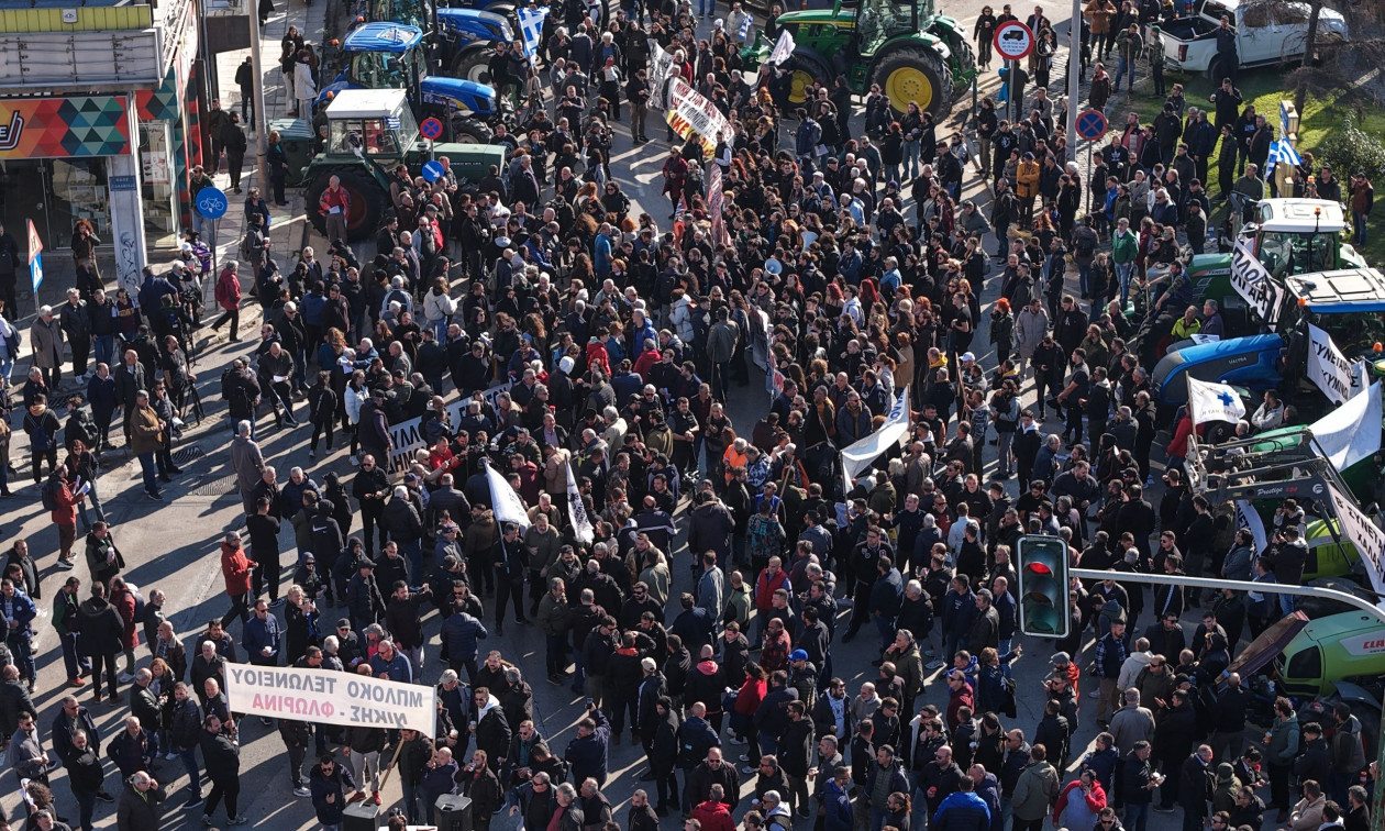 Μπλόκα αγροτών: Συνεχίζονται οι κινητοποιήσεις – Ποιοι δρόμοι θα κλείσουν και τι ώρα