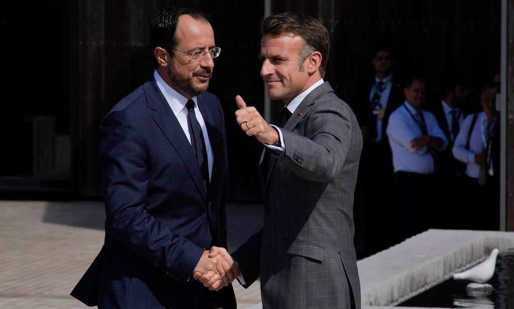 Κύπρος και Γαλλία υπογράφουν συμφωνία στρατηγικής εταιρικής σχέσης στην άμυνα και στην οικονομία