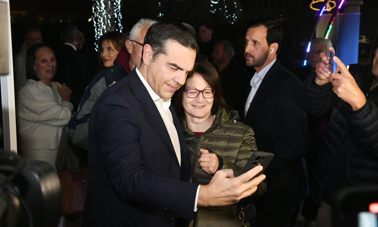 Πλήθος κόσμου στη νέα παρουσίαση της «Ιθάκης» στην Πάτρα – Έκπληξη με κτηνοτρόφο που πήρε τον λόγο