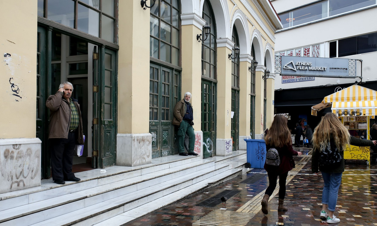 Ο σταθμός στο Μοναστηράκι αλλάζει εμφάνιση – Ξεκινούν οι τεχνικές εργασίες στην πρόσοψη του κτιρίου