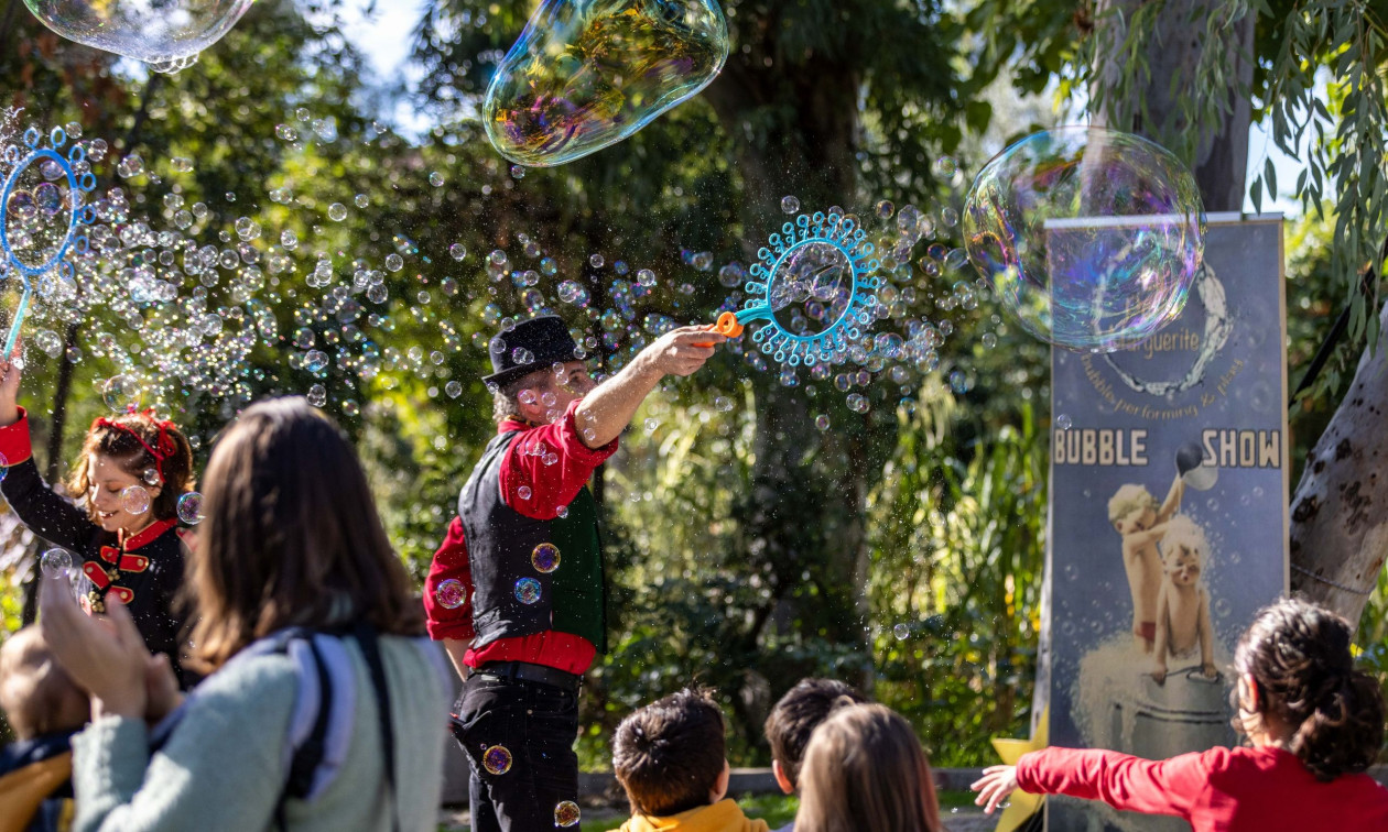 Δήμος Αθηναίων: Μία μεγάλη Χριστουγεννιάτικη Αγορά στην πλατεία Κοτζιά