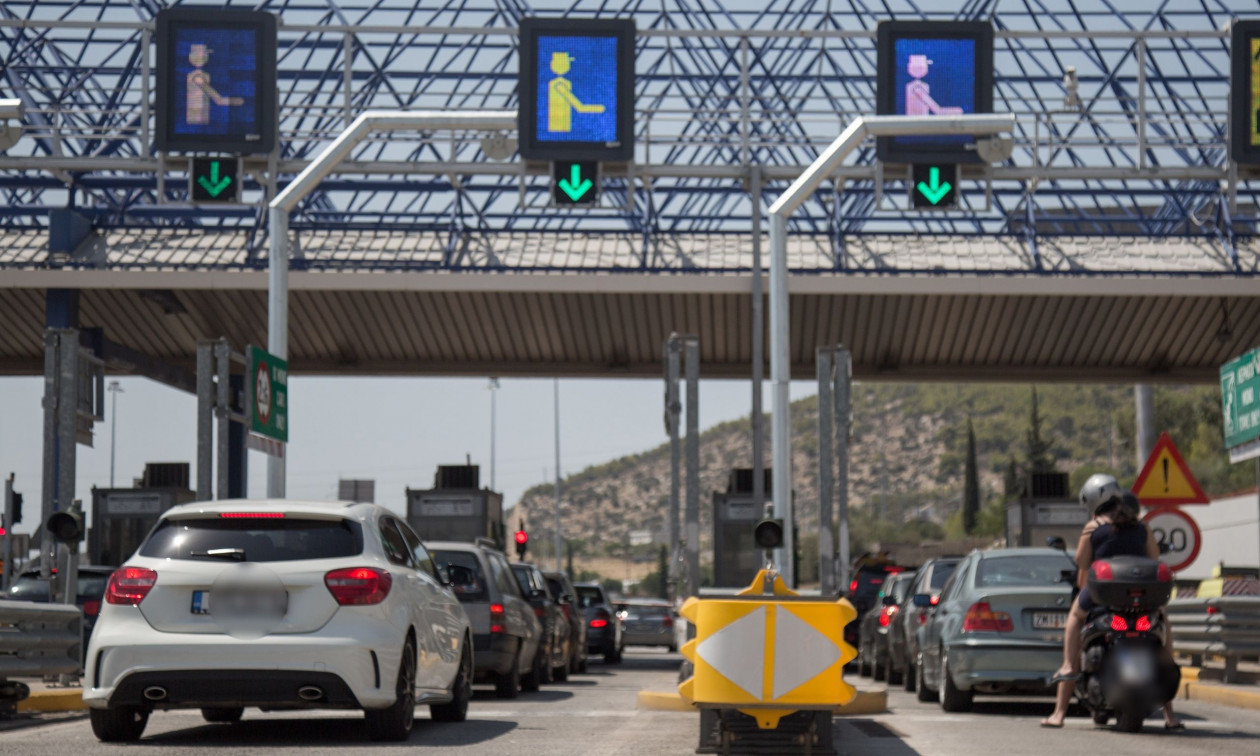Κίνηση: Τροχαίο ατύχημα στην Αττική Οδό – Καθυστερήσεις 20 λεπτών προς Αεροδρόμιο και Ελευσίνα