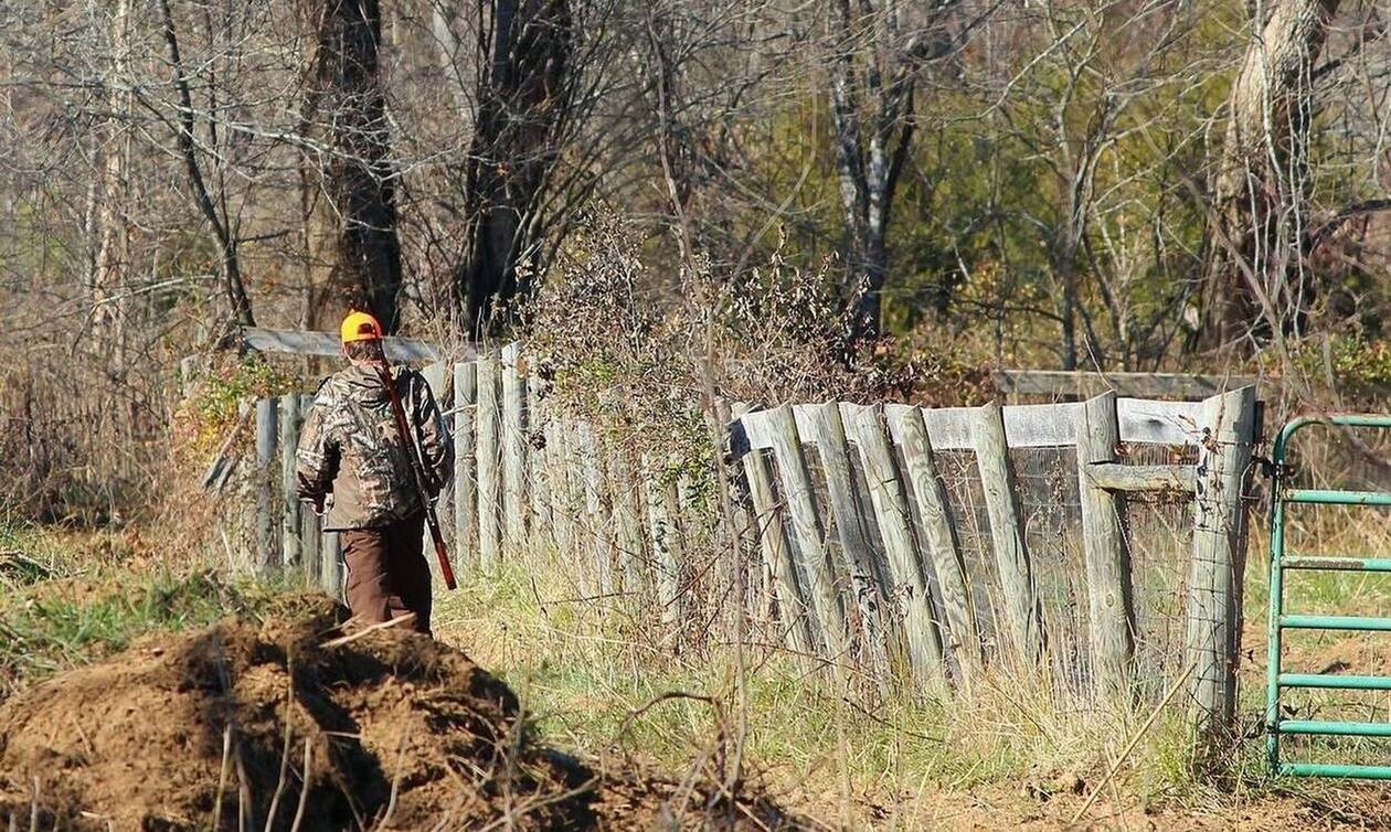 Αχαΐα: Νεκρός 48χρονος κυνηγός μπροστά στα μάτια του πατέρα του