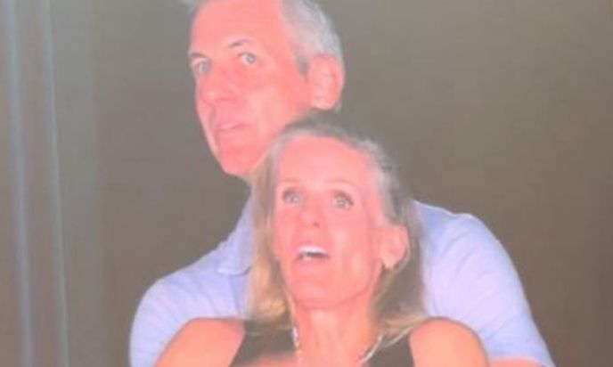 ΗΠΑ: Η γυναίκα που καταγράφηκε σε συναυλία των Coldplay μιλά για όσα έζησε